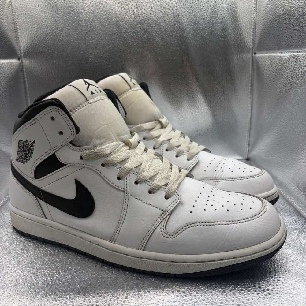 Size 11.5 Nike Air Jordan 1 Mid Retro White Black Mens Athletic Shoes DQ8426-132